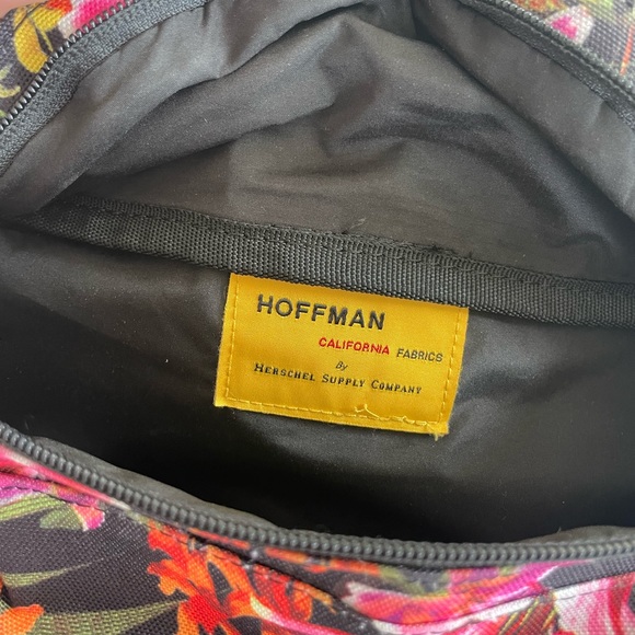 Black Tropical Floral Herschel Fanny Pack - Picture 4 of 7